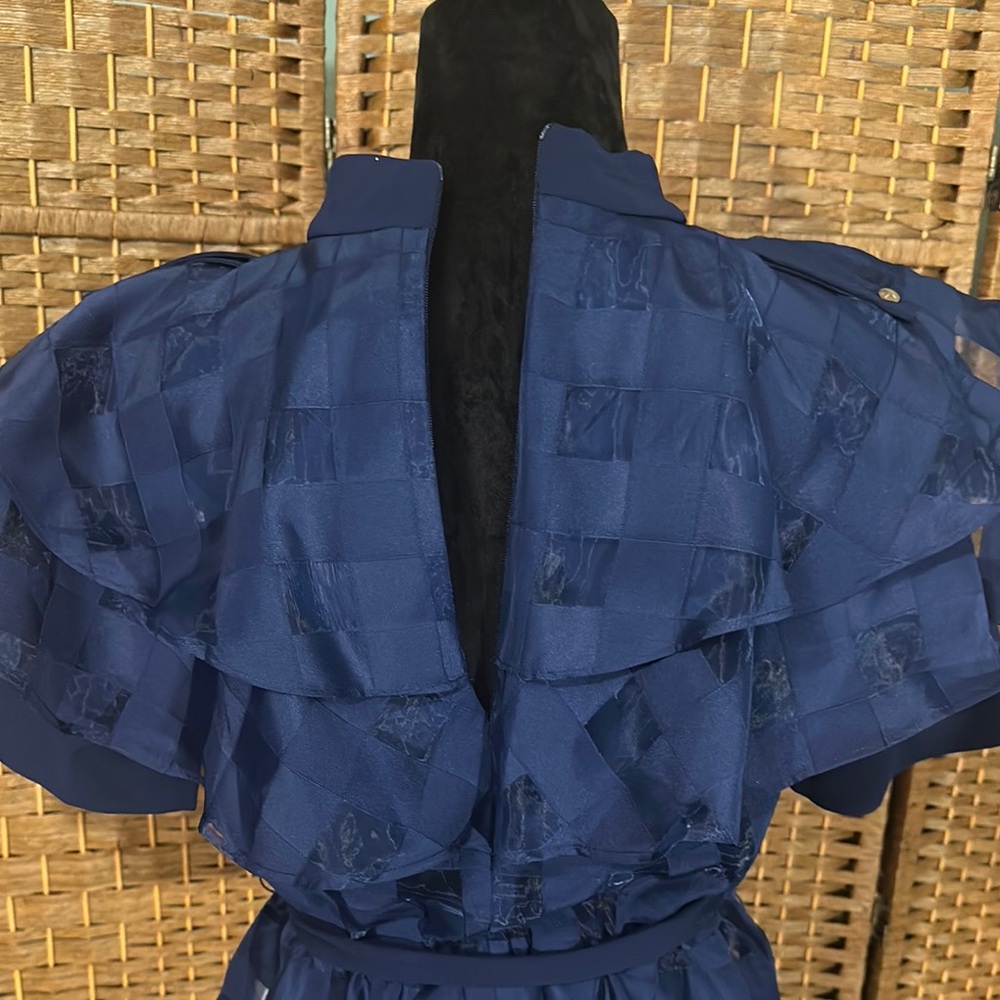 Elegant Blue Ruffled Women's Top - Picture 7 of 13